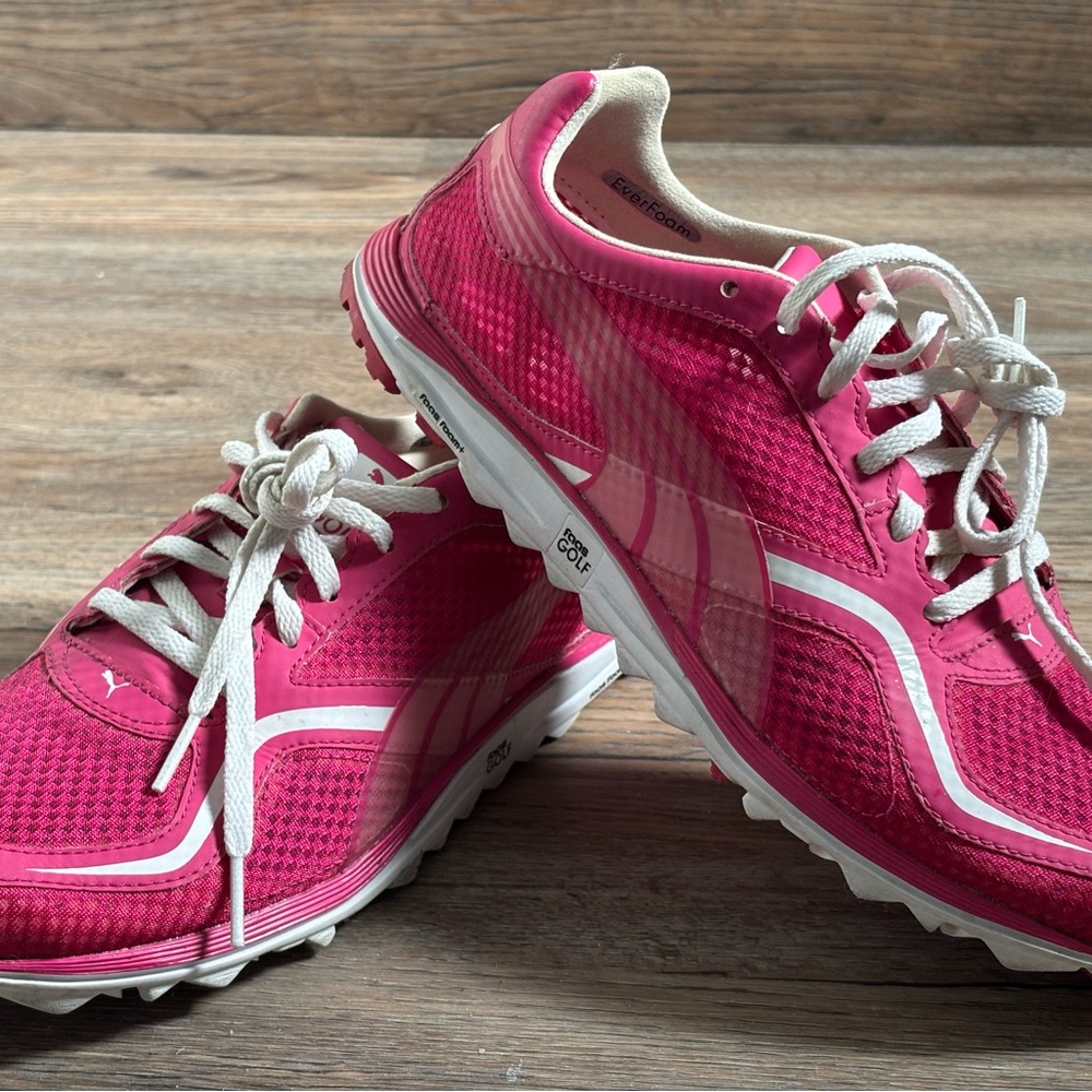 Puma Women's Fuchsia Athletic Sneakers Size 9